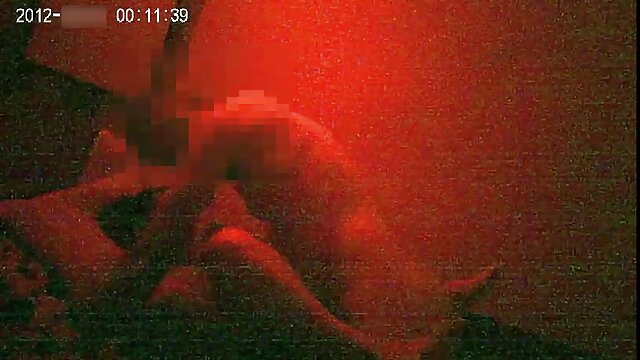 Seks Istri di bokep sepong kontol stoking mesum suami hitam muda dengan kamera
