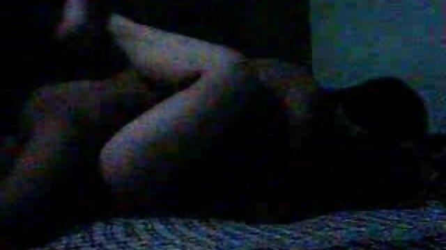 Shadyproducer-perempuan memungkinkan bf mengawasinya menembus karena dia download video nyepong kontol menghabiskan semua uangnya untuk video game.