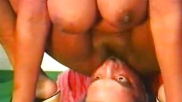 Berasal dari vagina video tante nyepong kontol setelah seks