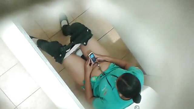 Gambar seksi pelajar nyepong membuat Mischel Lee tak pernah puas dan bersemangat