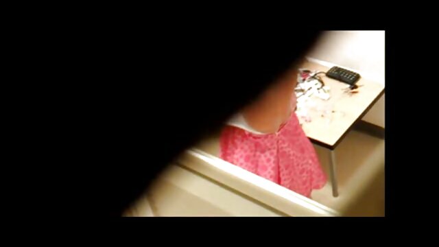 ibu seksi Shanda Fay berpakaian sebagai BatWoman jilbab nyepong 3gp biasa!