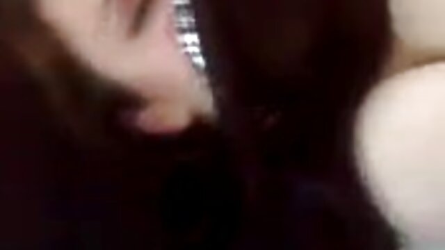 gadis panggung Sunny Lane download video bokep nyepong sexy