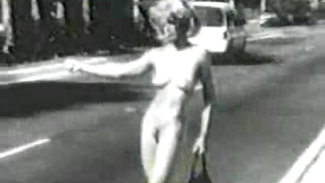 Gadis Solo Kecantikan mengalir penis video bule nyepong Di Dapur