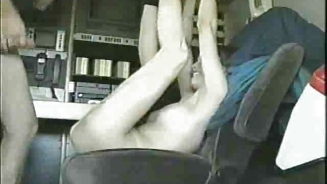 Stripper solo sheemale live nyepong kontol sampe crot on web cam