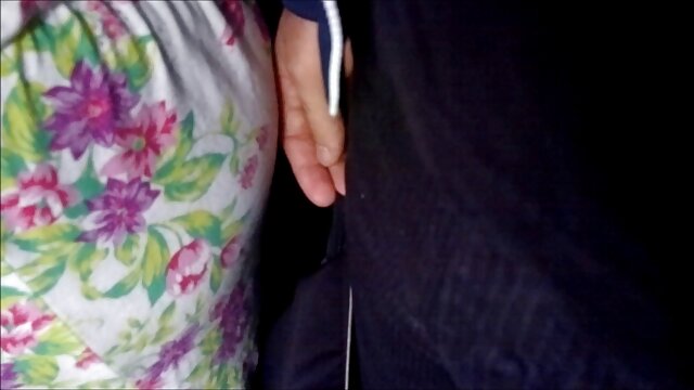 Slender girl dengan payudara bokep barat nyepong besar sucks ayam untuk cum di wajah