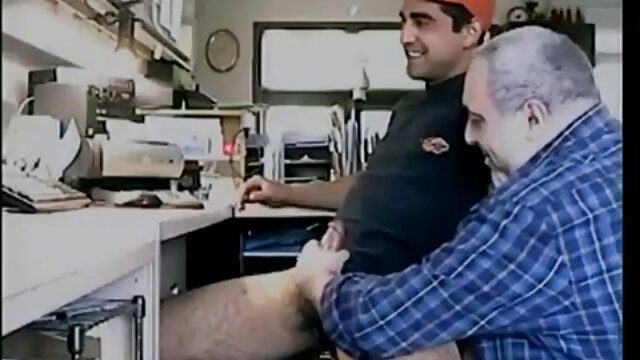 sub menggedor dengan bokep nyepong kontol gede payudara besar